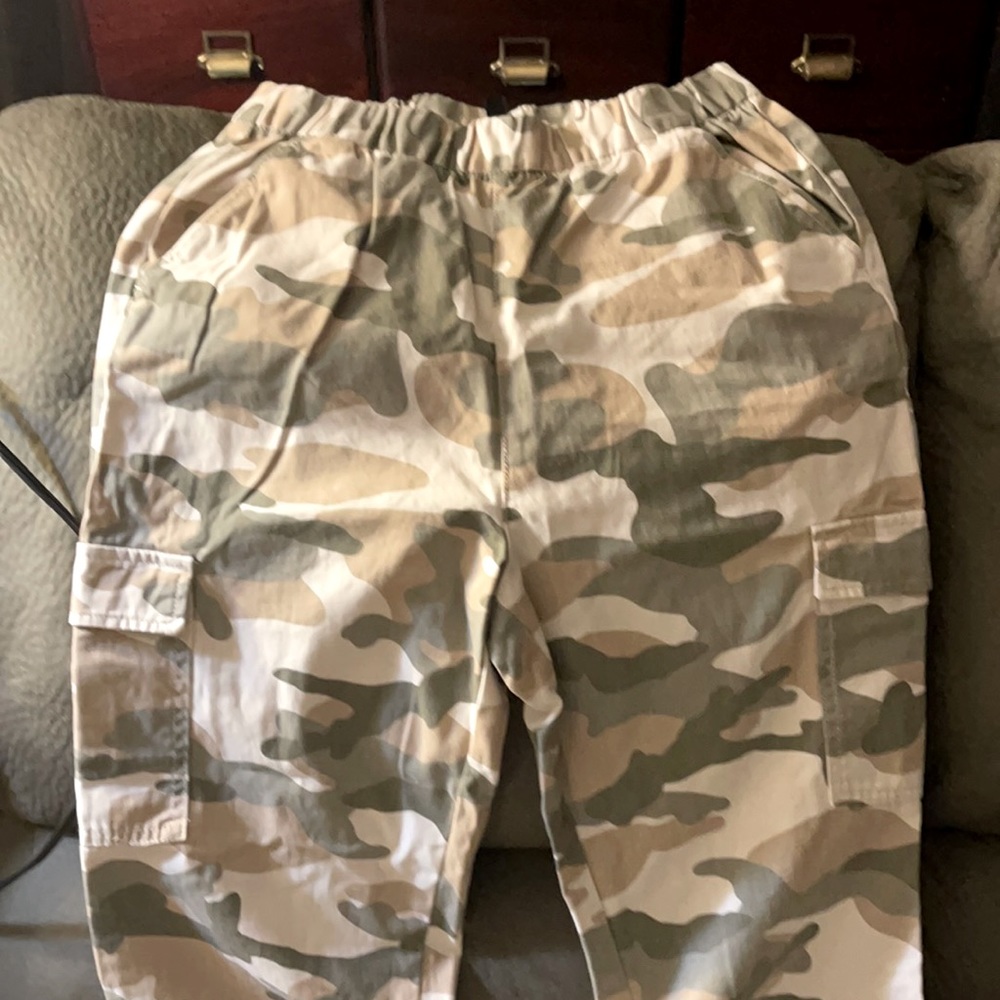 H & M Brand New Camouflage Pants With Side Pockets